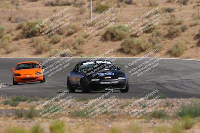 media/Jun-01-2025-CalClub SCCA (Sun) [[eae223c5dd]]/Group 5/Qualifying/